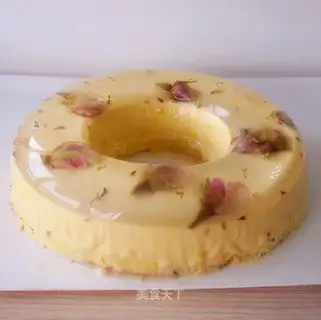 Rose yogurt mango mousse