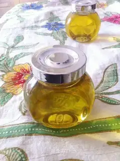 Homemade fragrant scallion oil