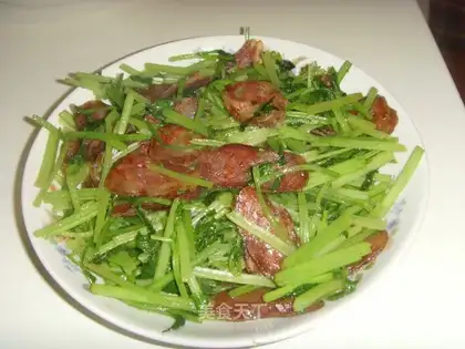 stir-fried sausage with celery