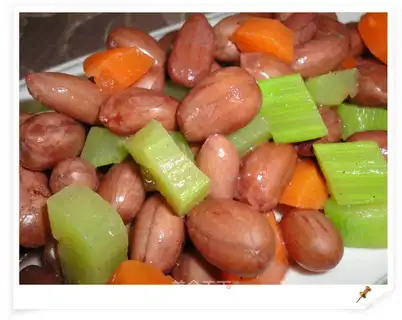 Spiced peanuts