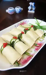 Thousands of Ruyi Bao