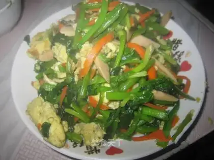 Scrambled eggs with spinach