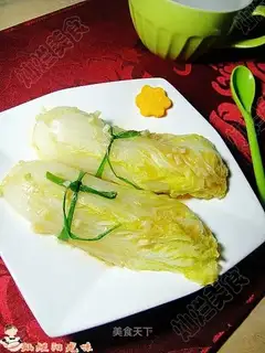 Steamed baby cabbage
