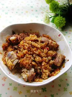 Steamed pork ribs with glutinous rice