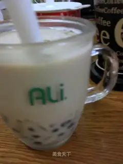 pearl milk tea