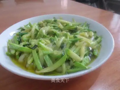 stir-fried zucchini