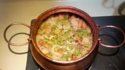 Yunnan copper pot braised rice