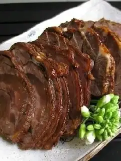 Special sauce beef
