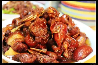 Sweet and sour pork knuckle