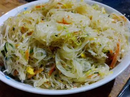 Seafood rice noodles