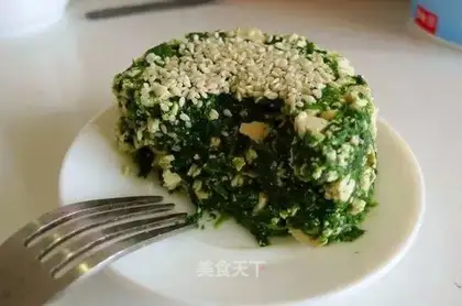 Spinach mixed with tofu