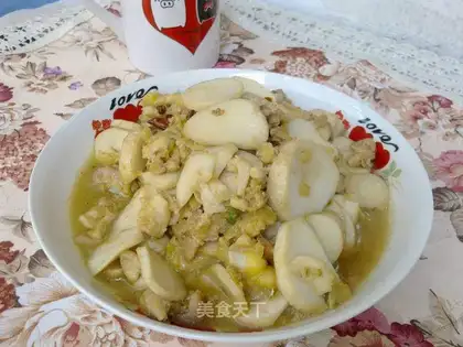 stir-fried chicken leg with mushroom