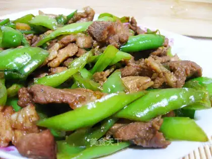 Fried pork slices with pepper