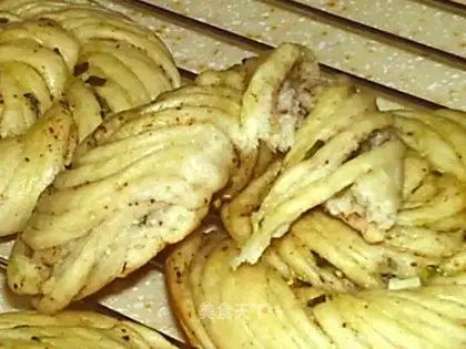 Scallion, pepper and salt plate shredded cake
