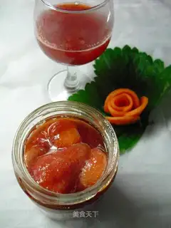 Strawberries in sugar water