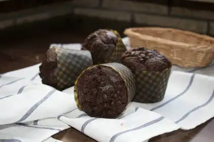 Natural yeast chocolate cake