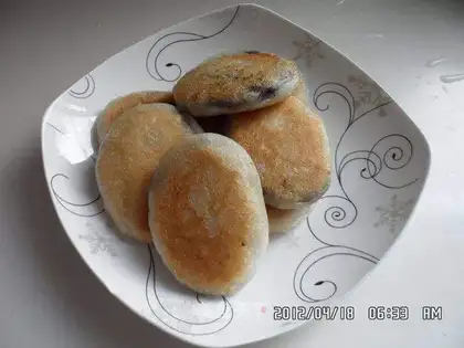 Sesame glutinous rice cake