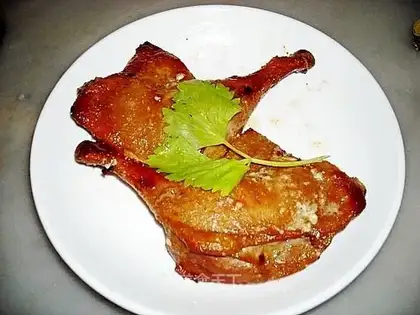 Orleans cheese roast duck legs