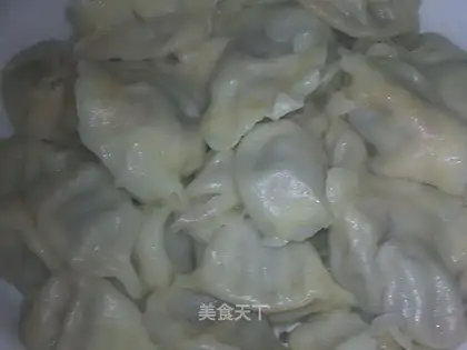 Celery beef dumplings