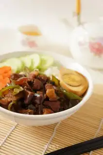 Spicy braised pork rice