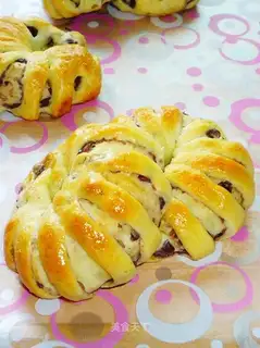Fancy bean paste bread