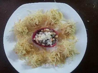 Golden silk banana ball