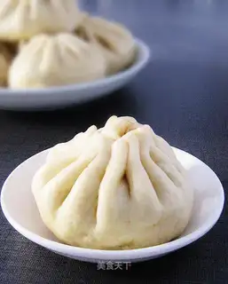 Chinese cabbage and mushroom dumplings