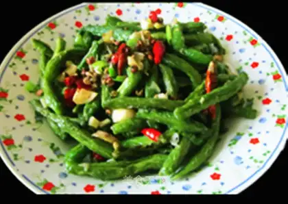 Dry stir-fried beans