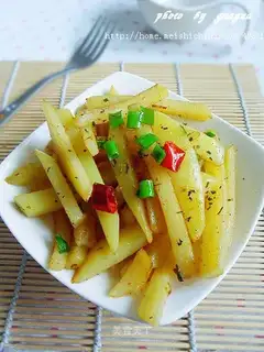 Dry fried potato chips