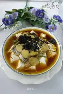 Steamed tofu with sea eel with black bean sauce