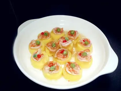 Shrimp with jade seeds