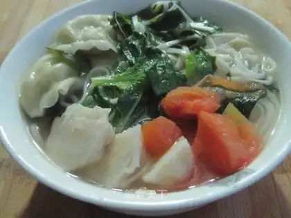 Stewed dumplings with vegetable noodles