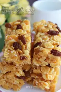 Raisin cornflakes sugar