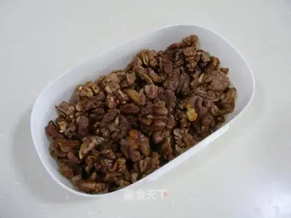 salty walnut kernels