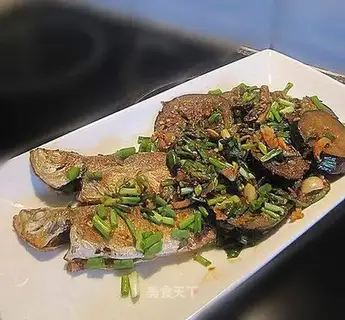 Spicy eggplant fried fish