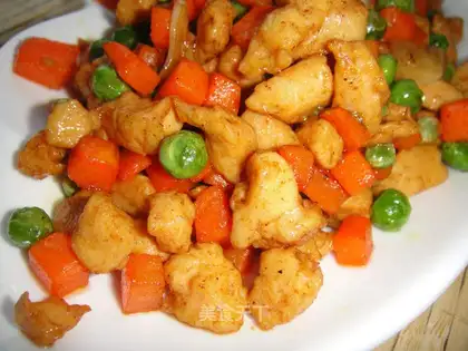 Diced chicken with strong aroma