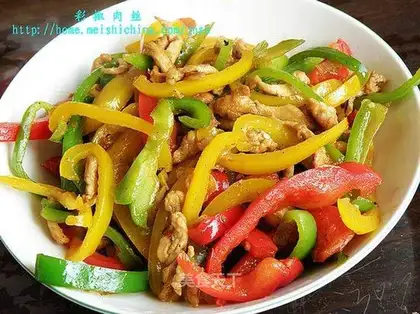 Shredded pork with colorful pepper