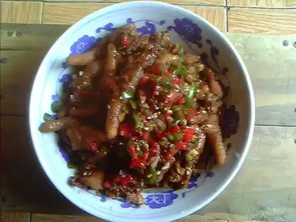 Cold chicken feet