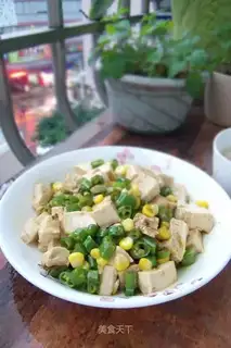 Braised tofu with pepper and corn