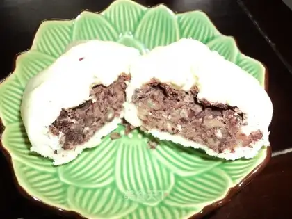 red bean buns