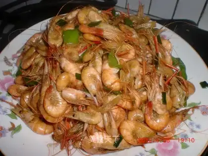 stir-fried shrimps with green pepper