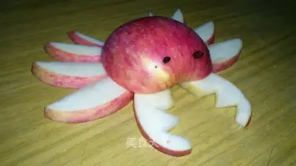 Apple cute crab