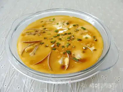 Clam stewed egg