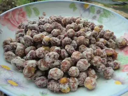 sugar-wrapped peanuts