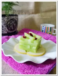 Stir green bamboo shoots with stir-fried vegetables