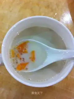 Mango, coconut milk and sago