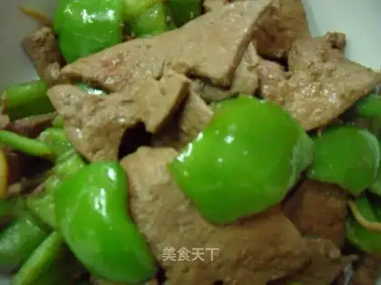 Fried pork liver with green pepper