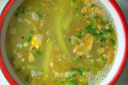Cucumber and preserved egg soup