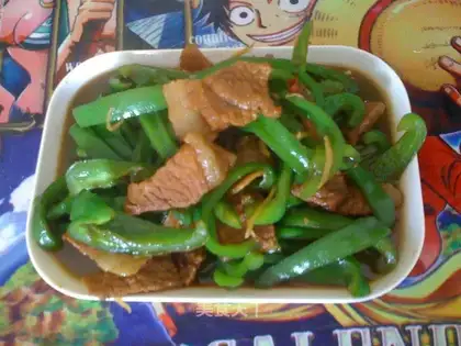 Fried pork slices with green pepper