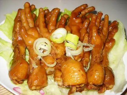 Chicken feet in oyster sauce